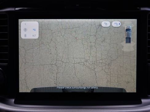 Used 2025 Ford F150 Lariat w/ Equipment Group 501A Mid image 31