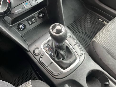 Used 2019 Hyundai Kona SE AWD/4WD image 20