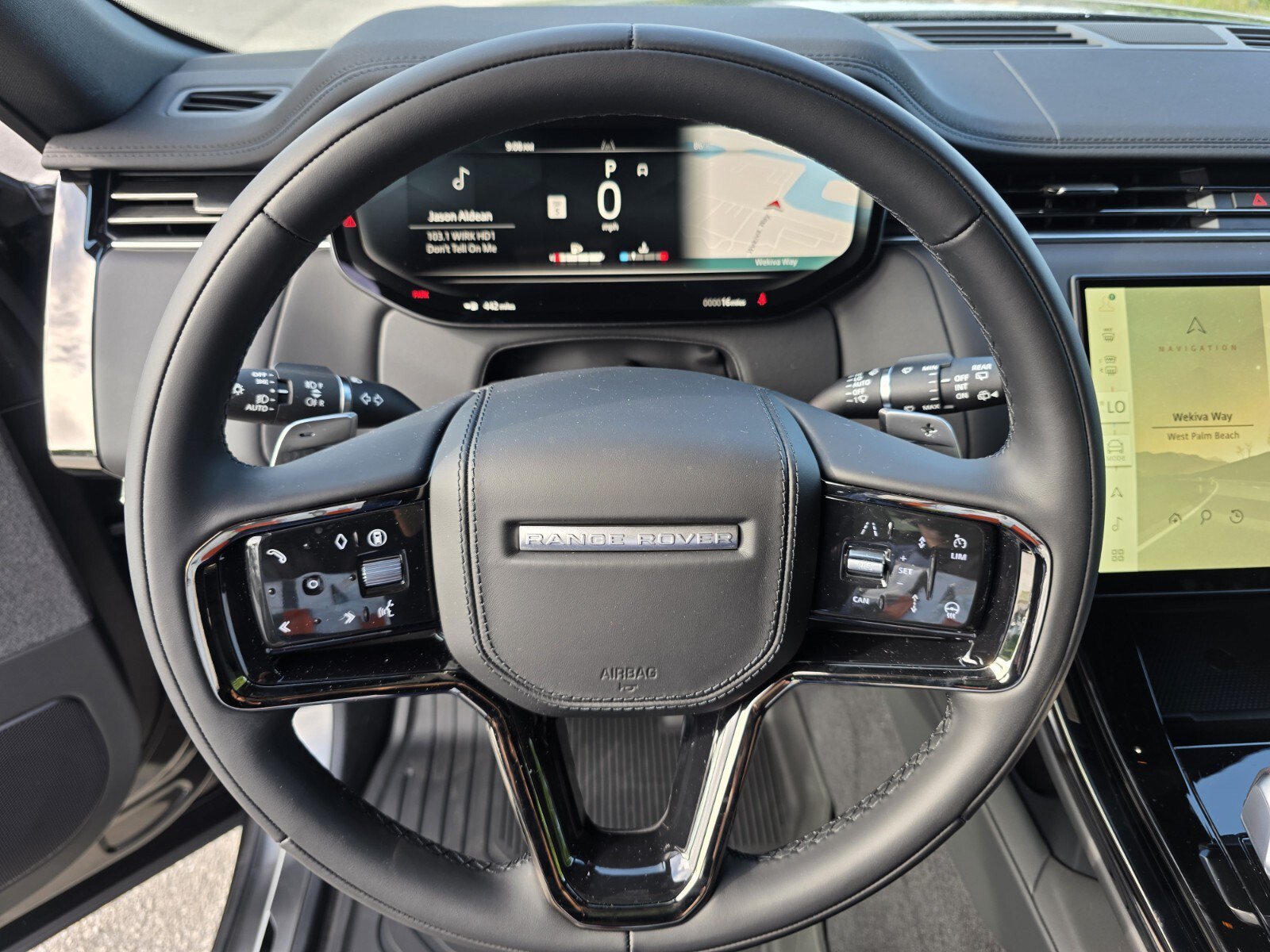 New 2026 Land Rover Range Rover Sport Dynamic SE AWD/4WD image 16