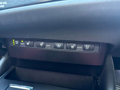 Used 2023 Lexus ES 350 F Sport w/ Accessory Package (Z2) FWD image 16