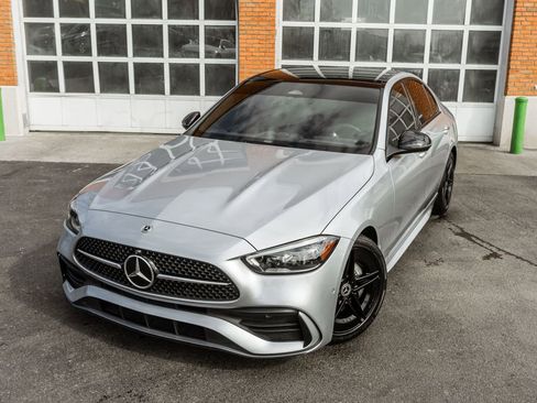 Used 2023 Mercedes-Benz C 300 4MATIC Sedan image 2