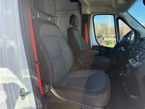 Used 2023 RAM ProMaster 3500 w/ Driver Convenience Group image 17