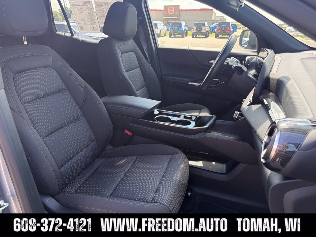 Used 2026 Chevrolet Equinox LT AWD/4WD image 35