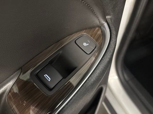 Used 2022 Chevrolet Malibu Premier FWD image 31