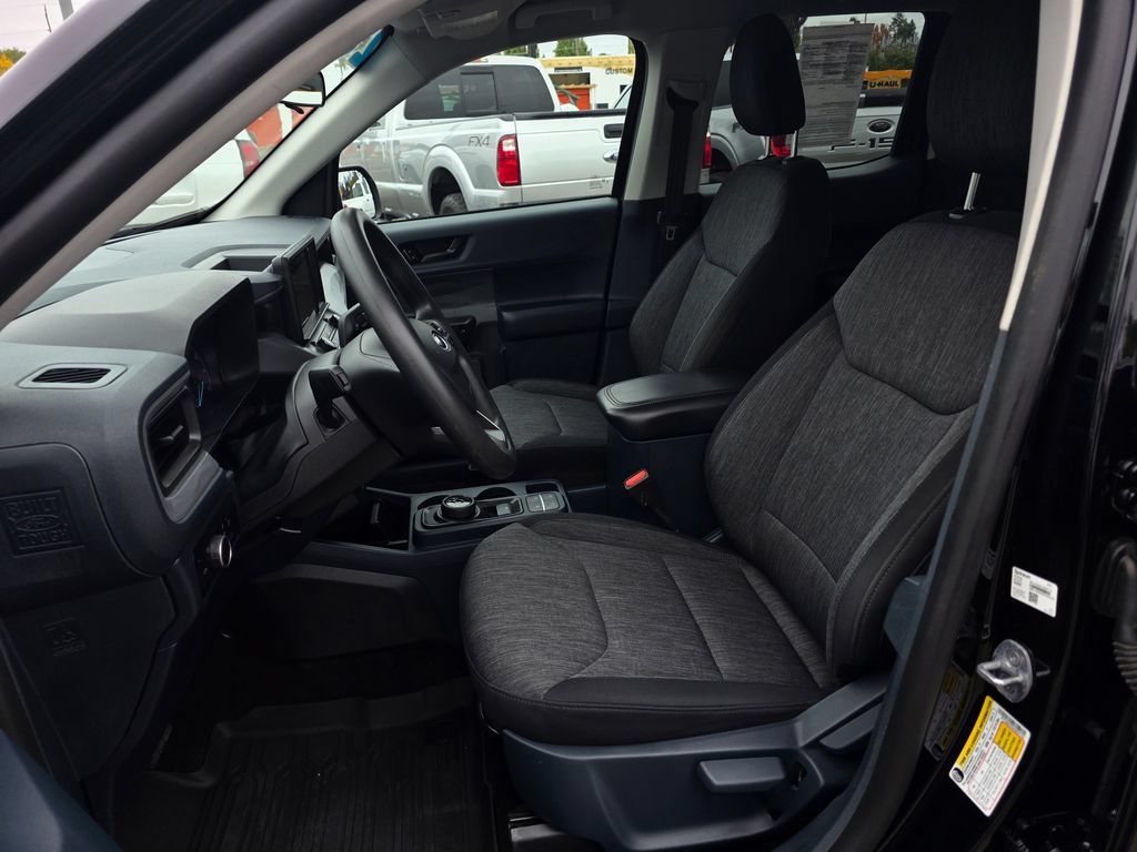 Used 2023 Ford Maverick XLT w/ Black Appearance Package FWD image 4