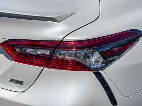 Used 2023 Toyota Camry XSE FWD image 8