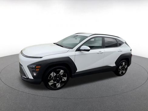 Used 2025 Hyundai Kona SEL image 10