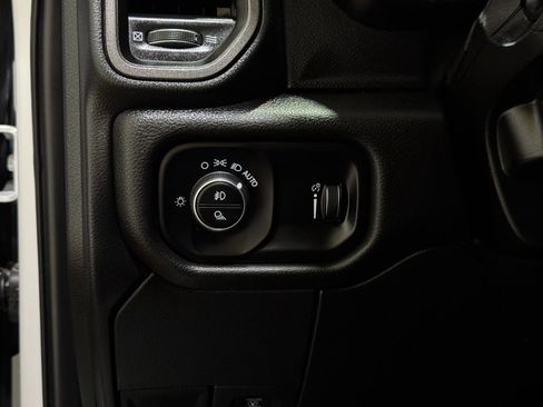 Used 2022 RAM 2500 Tradesman AWD/4WD image 26
