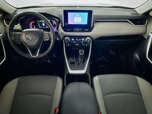 Used 2023 Toyota RAV4 XLE Premium image 27