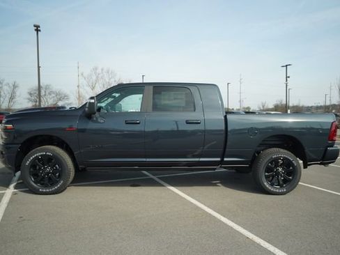 New 2026 RAM 2500 Laramie AWD/4WD image 5