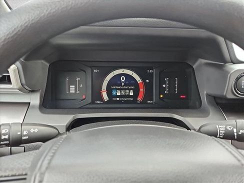 Used 2025 Toyota Tacoma SR5 AWD/4WD image 11
