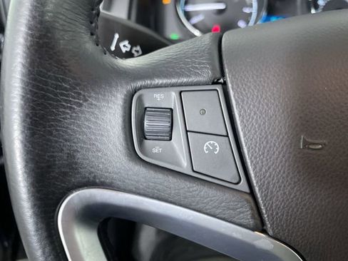 Used 2013 Chevrolet Captiva Sport LS image 29