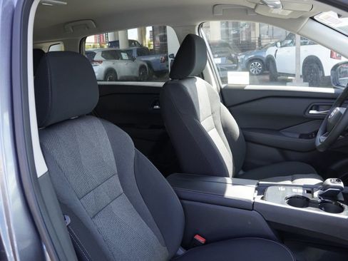 New 2026 Nissan Rogue SV FWD image 18