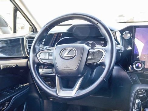 Used 2025 Lexus NX 350h 350h Premium image 17