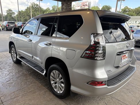 Used 2014 Lexus GX 460 w/ Premium Package AWD/4WD image 8