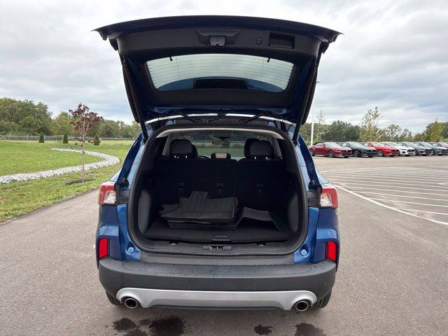 Certified 2022 Ford Escape SEL AWD/4WD image 11