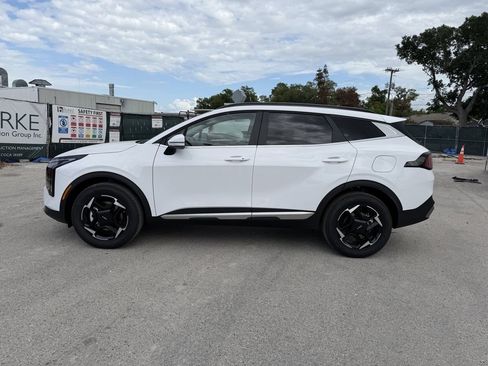 New 2026 Kia Sportage EX w/ EX Panorama Roof Package AWD/4WD image 6