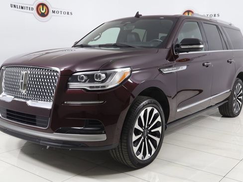 Used 2024 Lincoln Navigator L Reserve image 5