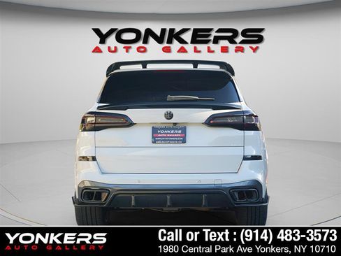 Used 2021 BMW X5 xDrive40i w/ M Sport Package image 6