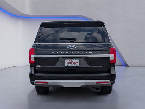 Used 2024 Ford Expedition XLT AWD/4WD image 8