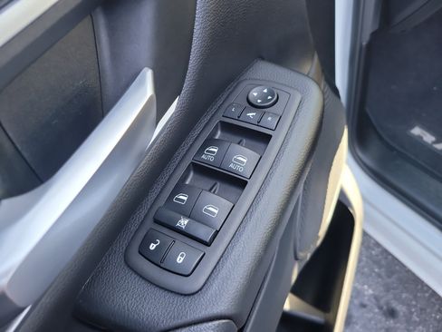 Used 2023 RAM 1500 Big Horn AWD/4WD image 17