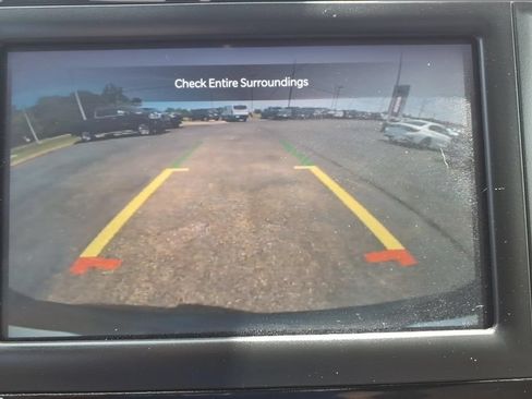 Used 2023 Chrysler Voyager LX FWD image 27