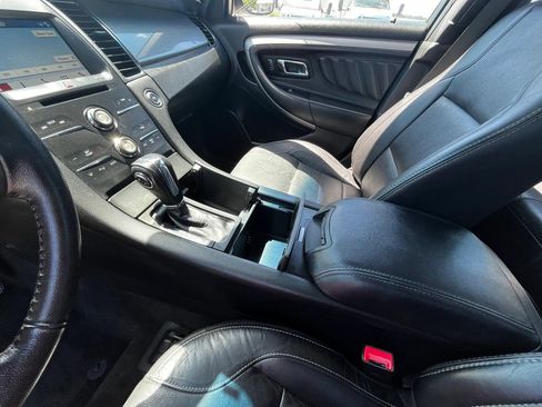 Used 2017 Ford Taurus SEL w/ Equipment Group 201A AWD/4WD image 19