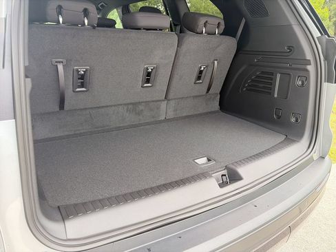 New 2026 GMC Acadia Elevation w/ Black Edition FWD image 30