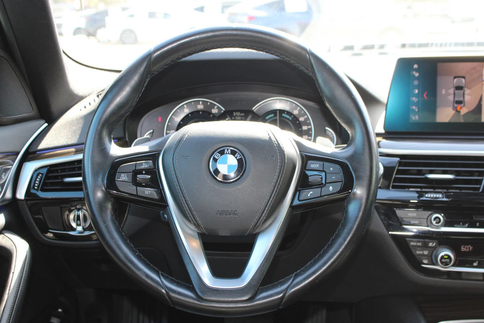 Used 2019 BMW 530e w/ Premium Package RWD image 14