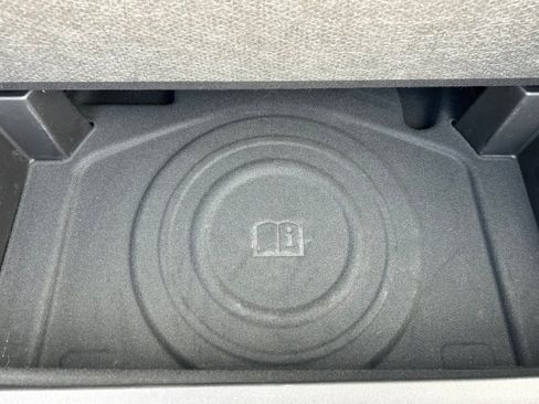 Used 2019 Chevrolet Equinox LT FWD image 9