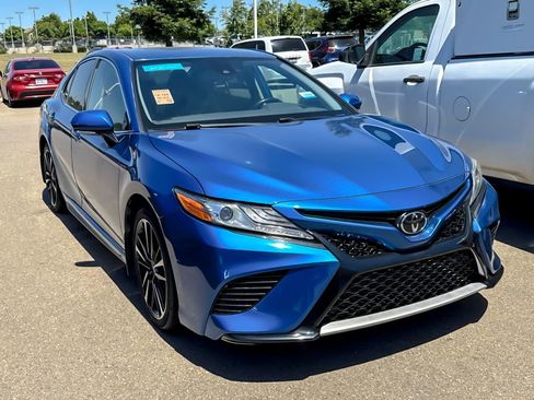 Used 2019 Toyota Camry XSE w/ Accessory Appearance Package FWD image 1