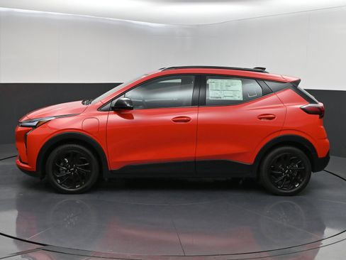 New 2027 Chevrolet Bolt RS w/ Technology Package FWD image 4