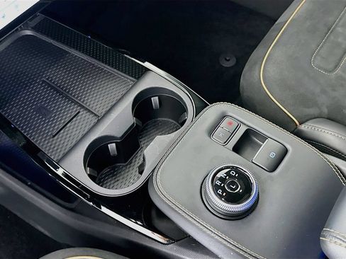Used 2021 Ford Mustang Mach-E GT AWD/4WD image 17