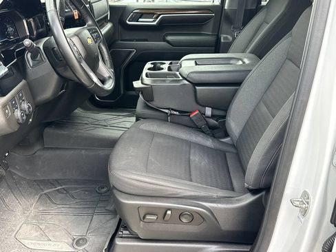 Used 2023 Chevrolet Silverado 1500 LT w/ Work Truck Package AWD/4WD image 9