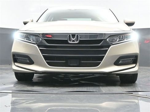 Certified 2018 Honda Accord EX image 21