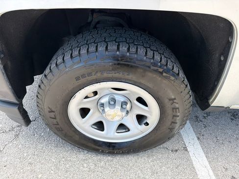 Used 2017 Chevrolet Silverado 1500 W/T AWD/4WD image 9