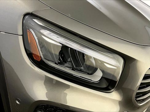 New 2026 Mercedes-Benz GLB 250 4MATIC image 16