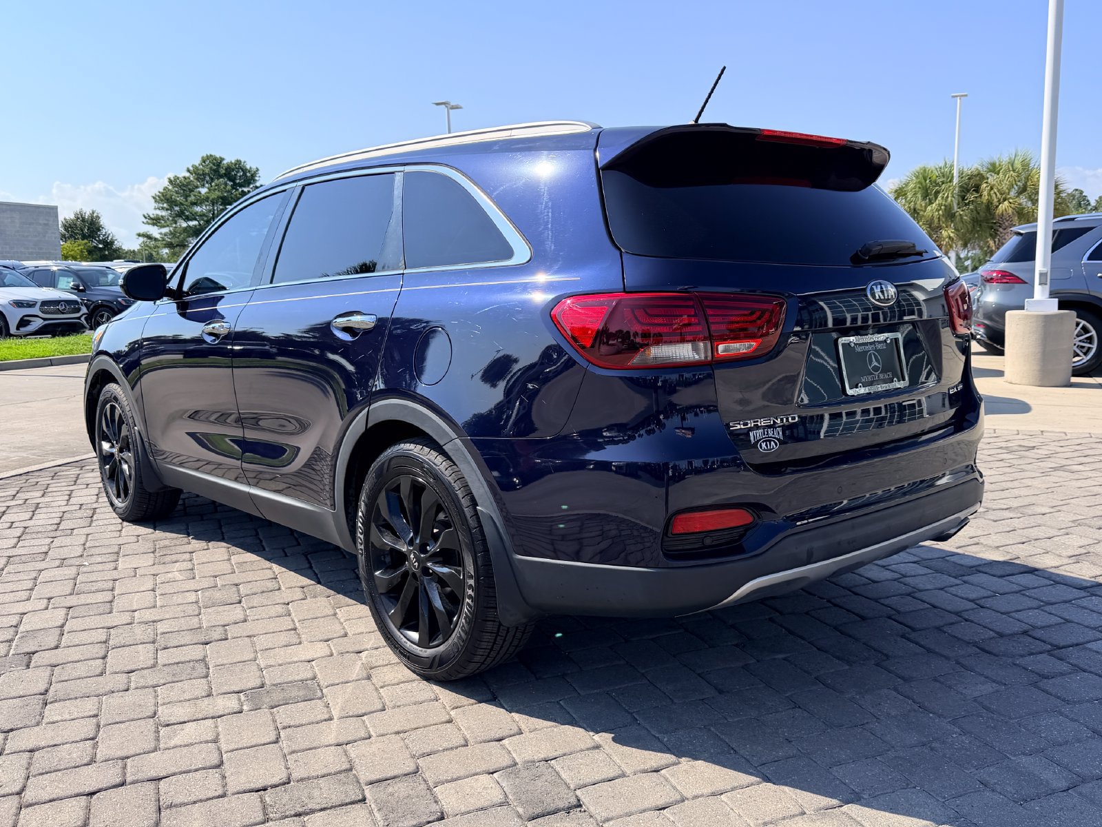 Used 2020 Kia Sorento EX FWD image 10