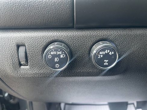 Used 2017 GMC Canyon SLE w/ SLE Convenience Package image 11