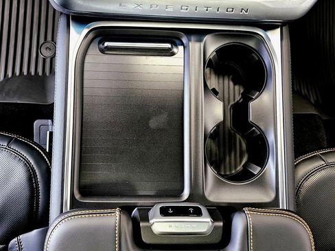 New 2025 Ford Expedition Tremor image 18