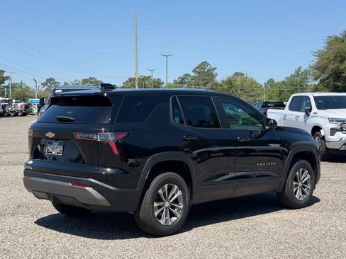 New 2026 Chevrolet Equinox LT w/ Safety and Technology Package FWD image 7