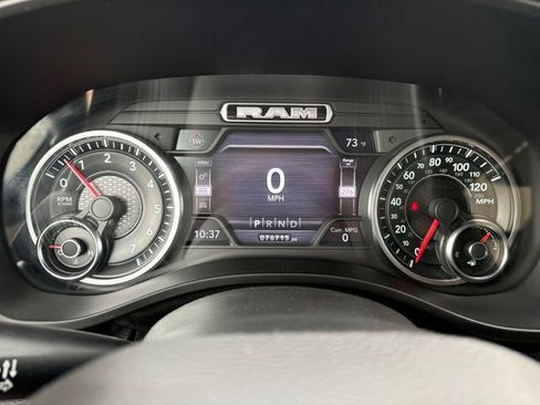 Used 2019 RAM 1500 Laramie AWD/4WD image 13