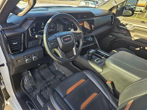 Used 2024 GMC Sierra 1500 AT4 w/ Technology Package image 2