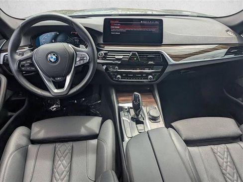 Certified 2023 BMW 530i xDrive w/ Premium Package AWD/4WD image 18