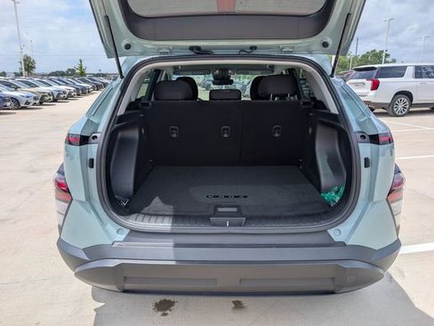 Used 2024 Hyundai Kona SE FWD image 27