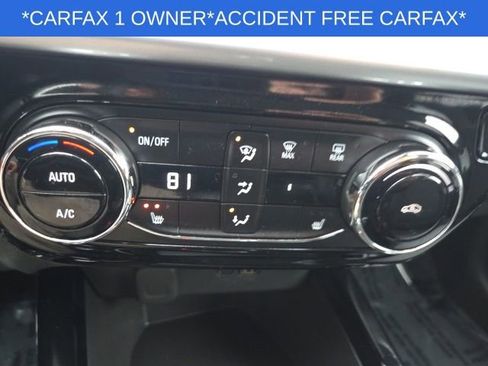 Used 2025 Chevrolet Trax LT w/ LT Convenience Package FWD image 31