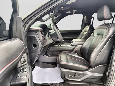Used 2024 Ford Expedition Limited AWD/4WD image 15