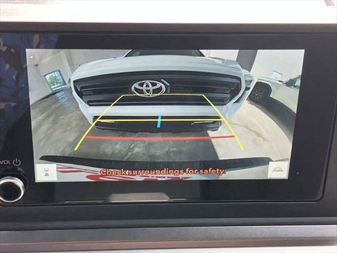 Certified 2025 Toyota 4Runner SR5 AWD/4WD image 11
