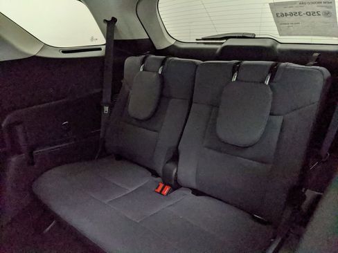 New 2025 Ford Explorer Active image 24