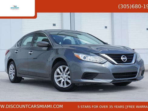 Used 2017 Nissan Altima 2.5 S w/ Power Driver Seat Package FWD image 1